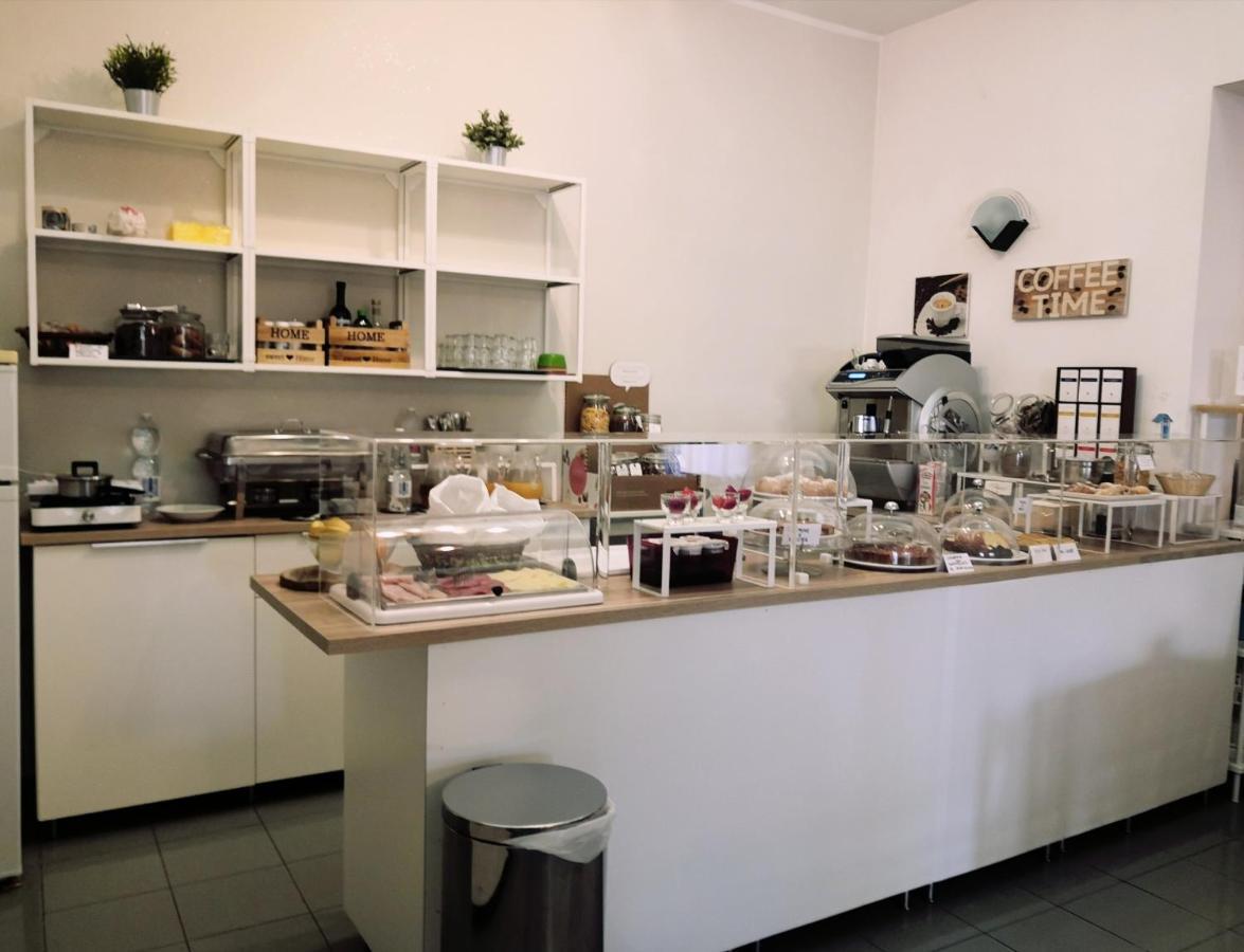 Hotel Iride Suite & Breakfast- Ideale Per Famiglie E Coppie Riccione Ngoại thất bức ảnh