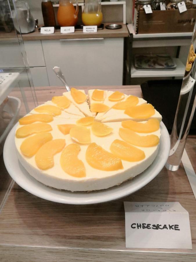 Hotel Iride Suite & Breakfast- Ideale Per Famiglie E Coppie Riccione Ngoại thất bức ảnh