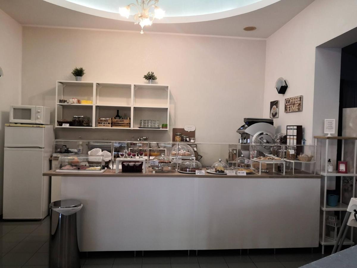 Hotel Iride Suite & Breakfast- Ideale Per Famiglie E Coppie Riccione Ngoại thất bức ảnh