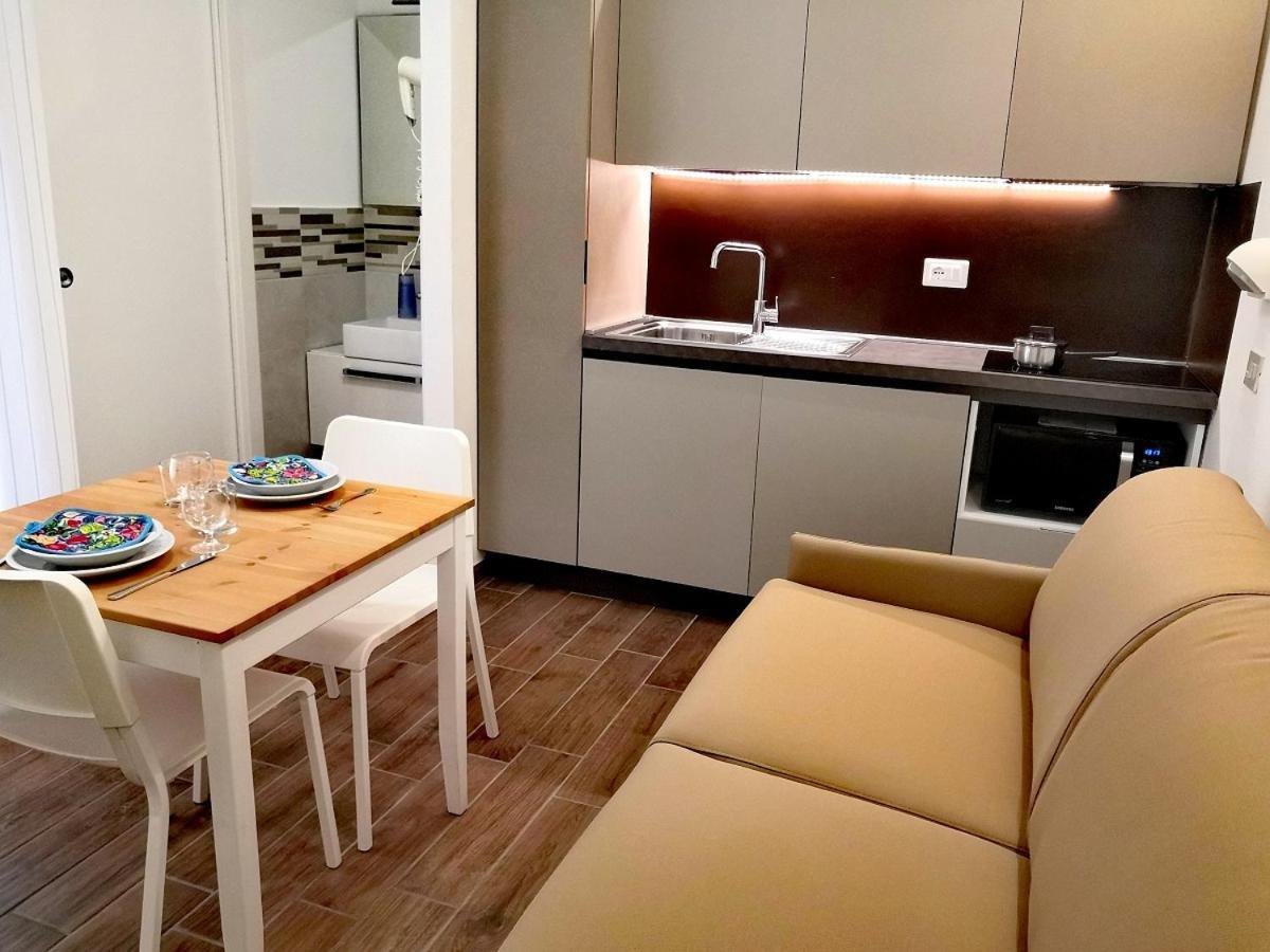 Hotel Iride Suite & Breakfast- Ideale Per Famiglie E Coppie Riccione Ngoại thất bức ảnh